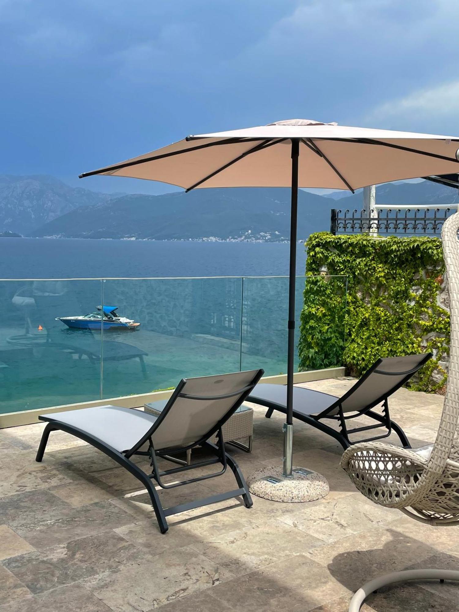 Beachfront Villa Pearl Of Adria Krasici Exterior photo